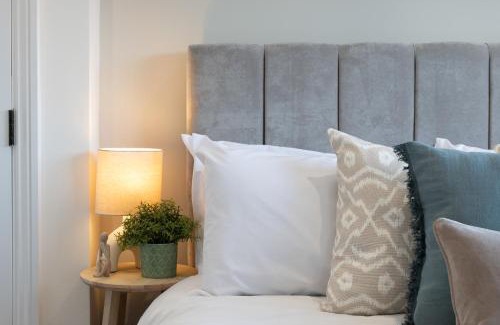 Beeston House | Spacious 3-Bedroom House near Elland Rd Stadium & Leeds City, Ideal for Contractors & Long Stays - NordStay