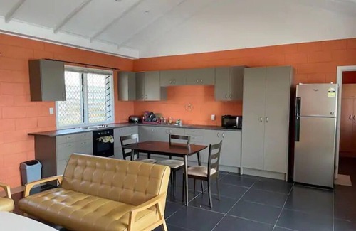 Vaitele House | Spacious 3- bedroom home