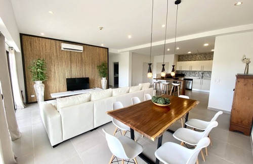 Barrio Santa Lucia Condo | Spacious 3 Bedroom Oceanview + Pool