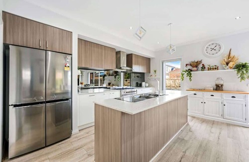 Officer House | Spacious 3BR Home - Perfect for Family Retreat!