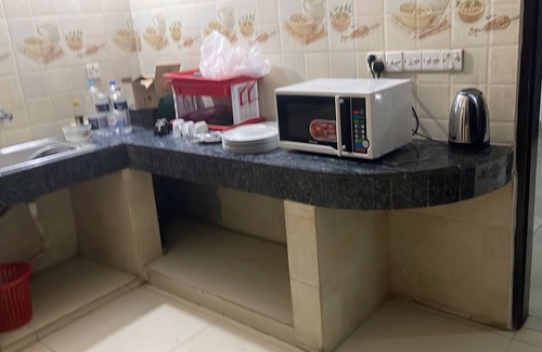 Dhaka Apartment | Spacious 4-bedroom apartment in lovely Dhaka Gulshan with AC, WiFi