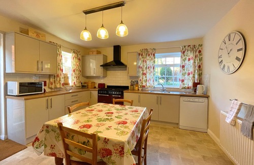 Sheffield House | Spacious 4 Bedroom House with Garden and Parkingn