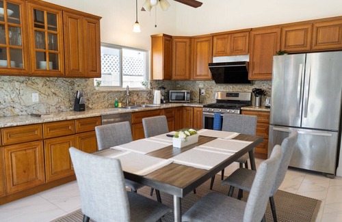 Cypress House | SPACIOUS 4-BEDROOM HOME WITH LARGE YARD AND GARAGE NEAR KNOTT'S BERRY FARM (p67)