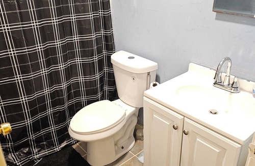 Jackson House | Spacious 4-bedroom house in charming Jackson with AC, WiFi