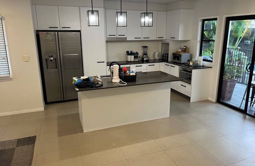 Brisbane Airport House | Spacious 4 bedroom house in delightful Hendra.