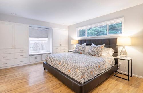 Manzanita House | Spacious 4bd Beach House - Pet-friendly