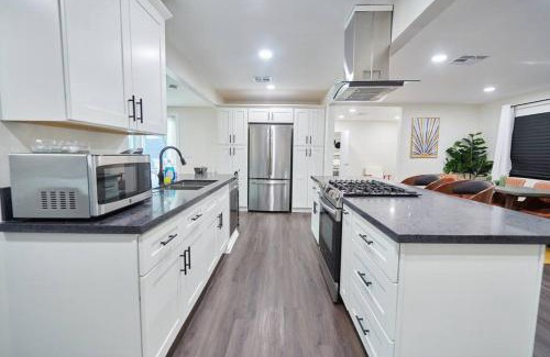 Del Aire Apartment | Spacious 4BR Gem with Private Hot Tub