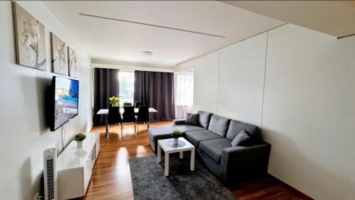 Oulu Apartment | Spacious 4room apartment in the center of Oulu, Parking