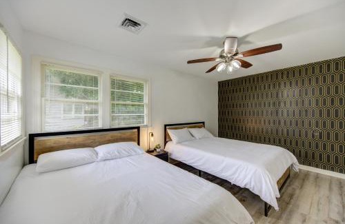 Beaumont House | Spacious 5 Bed Home with Massage Chair and Futsball Table