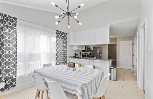 Mechanicsville House | Spacious 5-bedroom house with AC and WiFi in delightful Mechanicsville