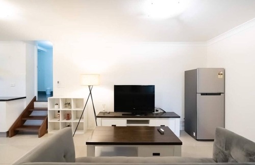 Camp Hill House | Spacious 5-Bedroom Home in Camp Hill