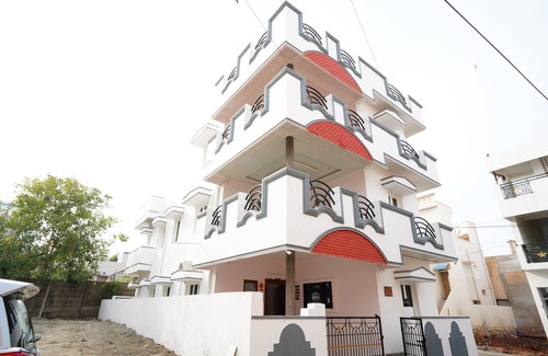 Kalapettai House | Spacious 5-bedroom house in charming Puducherry with AC, WiFi