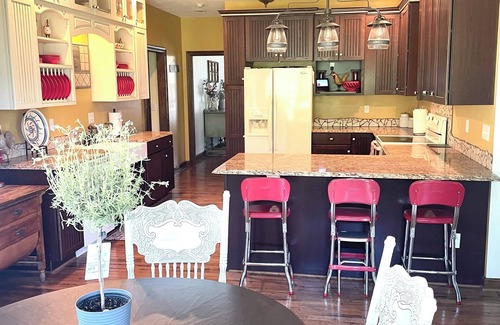 Rock Creek House | Spacious 5-bedroom house with WiFi, AC in delightful Rock Creek