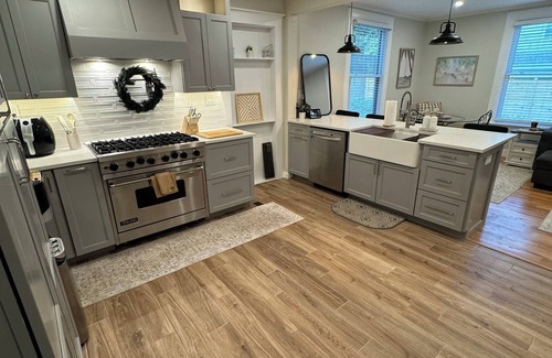 Madison House | Spacious 5-bedroom house in welcoming Madison with fitness room