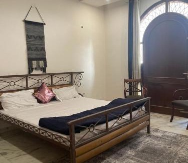 Panipat House | Spacious 5 Bedroom Park Facing House