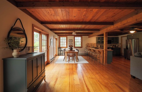 Copake Lake House | Spacious 5-bedroom house in terrific Copake Lake with AC, WiFi