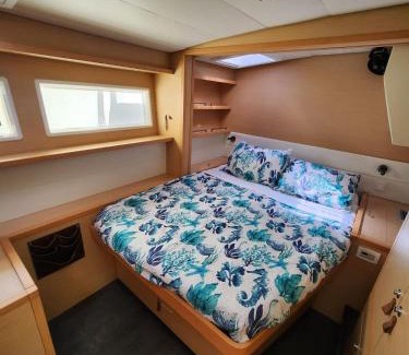 Key West Boat Rental | Spacious 52 ft Catamaran for Dockside Stay
