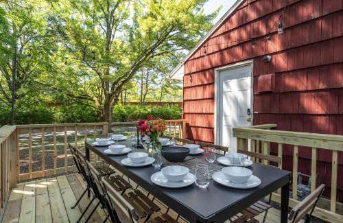 Columbus House | Spacious 5BR Firepit with Deck Near OSU and More