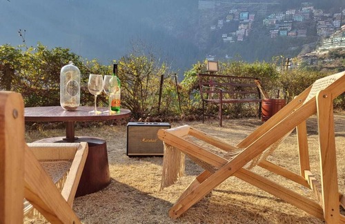 Shimla Villa | Spacious 6-bedroom villa in enchanting Shimla with WiFi