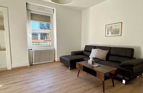 Belfort Apartment | Spacious 92m2 apartment in quiet location, 10 min walk to town, easy parking