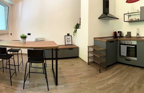 Valganna Apartment | Spacious and bright apartment surrounded by greenery 10 minutes from Varese