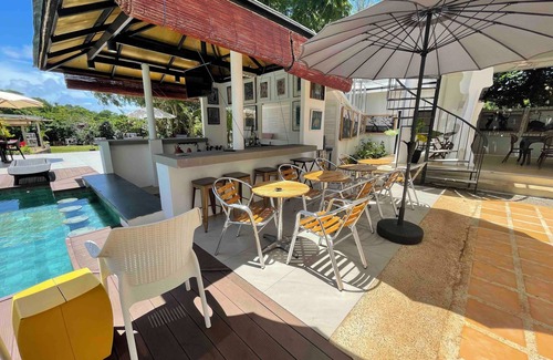 Balabag House | SPACIOUS AND COMFORTABLE PRIVATE VILLAS
