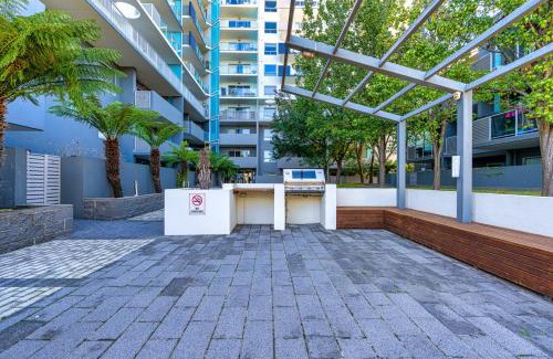Braddon Apartment | Spacious and Cosy Apt with Great Views in Braddon - Hosted by CanStay