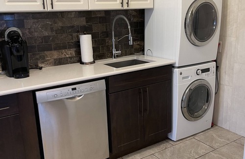 Guelph Apartment | Spacious and elegant apartment, close to downtown