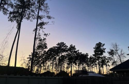 Conroe House | Spacious and fully equipped family house for 10