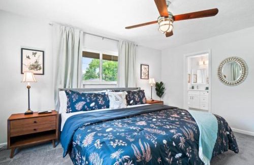 Strongsville House | Spacious and Luxury Designed Ranch with Game Room