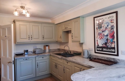Loddon Apartment | Spacious apartment and grounds in South Norfolk village