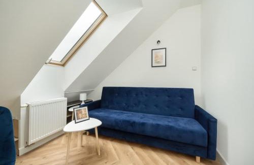Krzyki Apartment | Spacious Apartment for 11 with 5 Bedrooms in Wrocław by Noclegi Renters