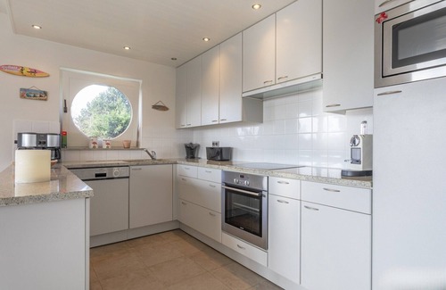 Koksijde-Bad Apartment | Spacious apartment with mill views in Koksijde