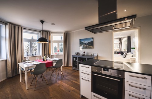 Baerenburg Apartment | Spacious apartment with fireplace in an idyllic location on the edge of the forest