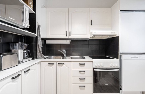 Jyvaskyla Apartment | Spacious Apartment with Prime Location