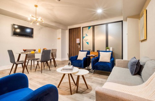 Zona Rio Apartment | Spacious Apt wA/C: Lounge+Games+Cinema+Gym