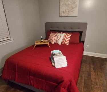 Church Street House | Spacious Atlanta 2Bedroom/2Full Baths Renovated