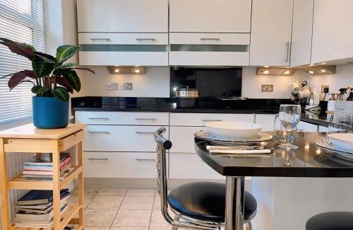 Belsize Apartment | Spacious Belsize Park apartment close to station