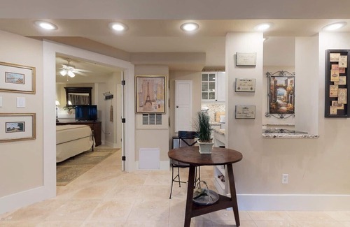 Marietta Apartment | Spacious, bright, newly built, private, tree-draped w/covered patio/carport