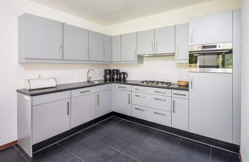 Hooghalen House | Spacious bungalow with open kitchen, terrace, 6 bedrooms and 2 bathrooms