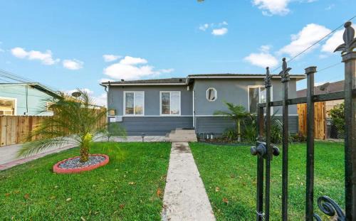Lennox House | Spacious Centrally Located NEW 2 Bedroom Property!