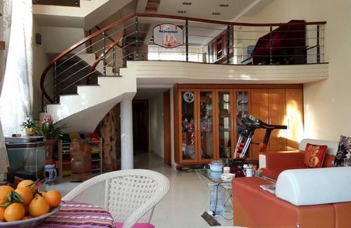 Xiufeng House | Spacious, comfortable 5 Bedroom Home in Beautiful Guilin, China