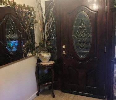 Canarsie House | Spacious Comfy Room in Cozy Classy Duplex
