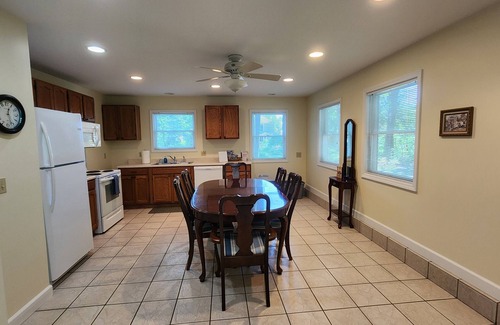 Tawas City Cottage | Spacious cottage near Lake Huron between Tawas and AuGres