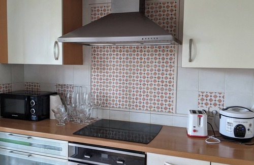 Ecos House | Spacious country house 15 minutes from town, pets welcome!