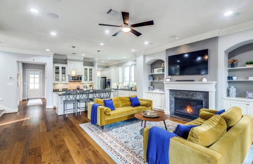 Greater East End House | Spacious East End Gem -5bed-4bath - Gated, King Beds, 3500 sq ft