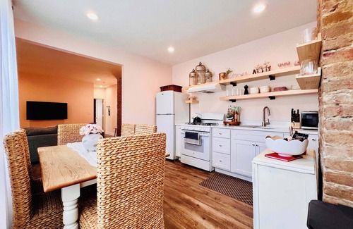 Pittsburgh House | Spacious & Elegant Mins to Hospital