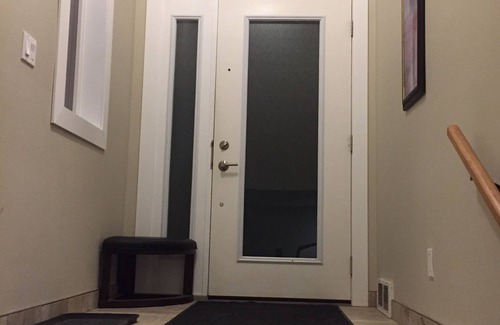 Thunder Bay House | Spacious Executive 3-bedroom townhouse