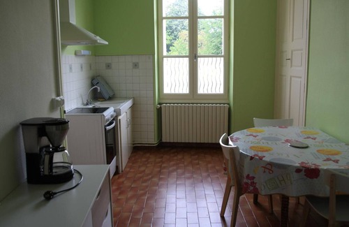 Sarge-sur-Braye Cottage | Spacious Family Gite in Perche Vendômois with Nature Trails & Nearby Castles