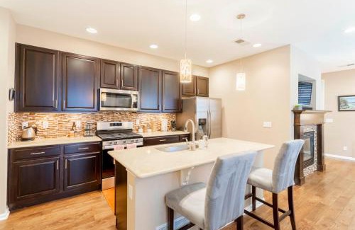 Stapleton House | Spacious Family Friendly Townhome in Central Park